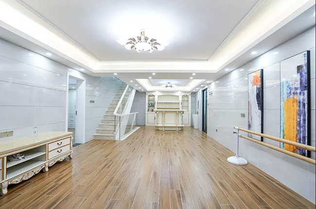 410㎡別墅,簡約自然相結合,娛樂典雅兩不誤,體驗生活的美好時光